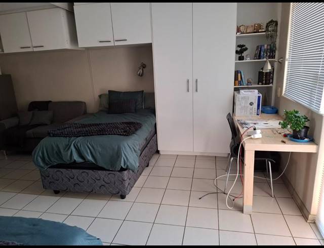 2 BEDROOM PROPERTY TO RENT IN HILLCREST